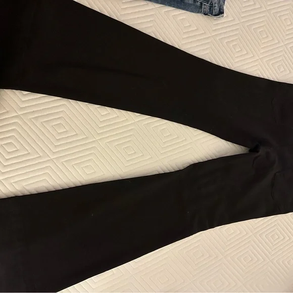 Pilcro Elegant Black Trousers - Picture 4 of 7